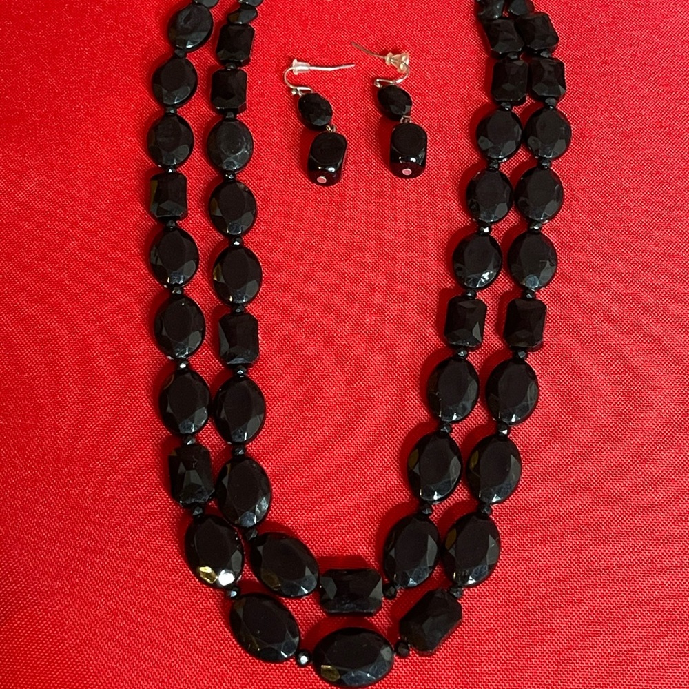 Beaded Necklace & Earrings
